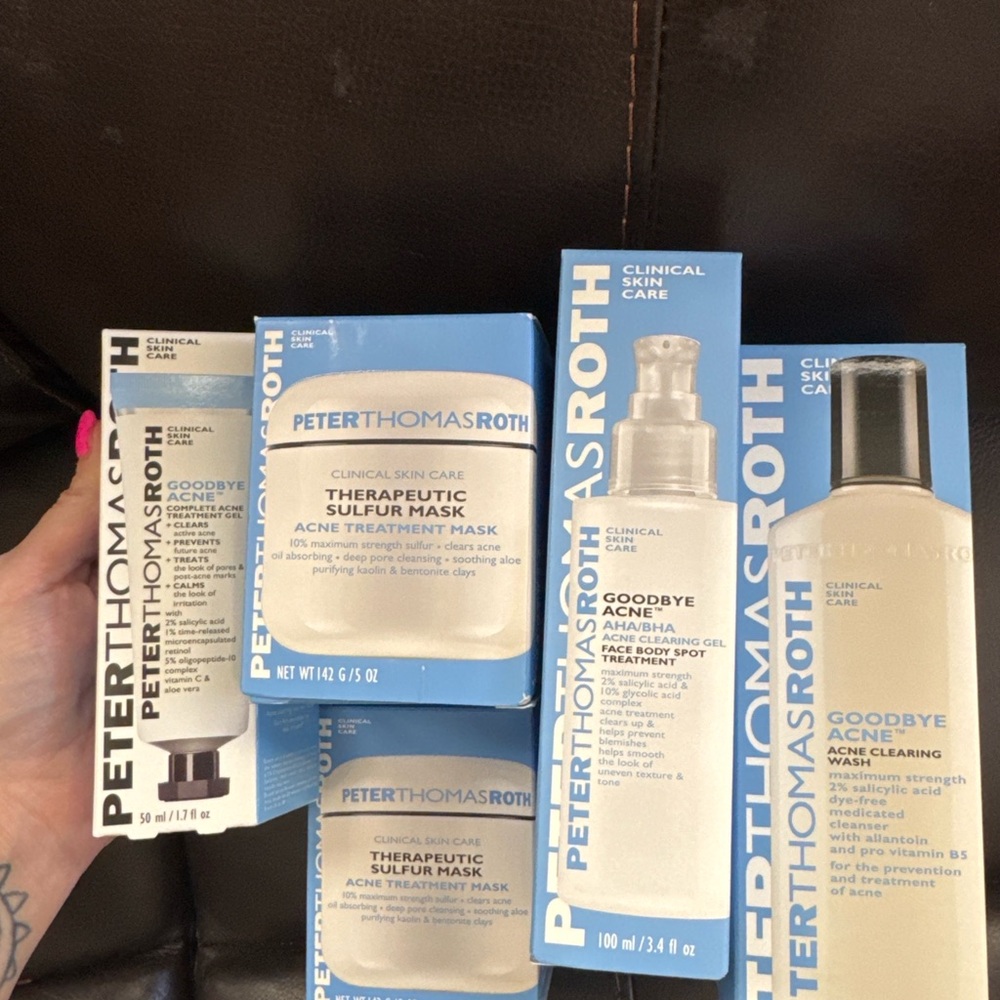 Peter Thomas Roth Acne Treatment Collection - Blue and White